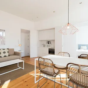 Apartment Chiado Cozy - By Lu Holidays, Lisbon