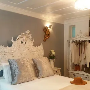 Apartment Charming I Historical Center, Lisbon