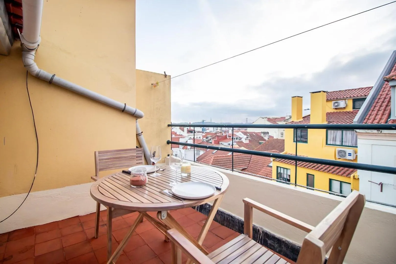 Charming 1Br With Terrace Views Of Bridge | By Airnest Apartment Lisbon