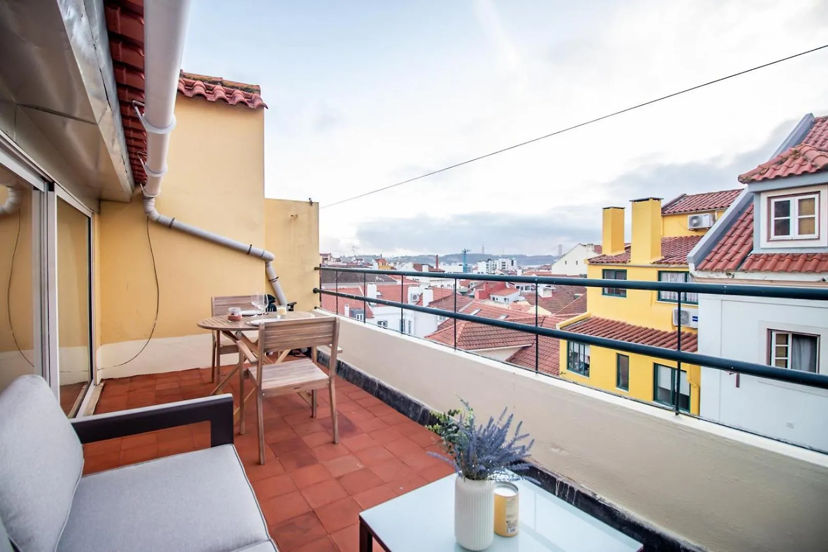 Charming 1Br With Terrace Views Of Bridge | By Airnest Apartment Lisbon