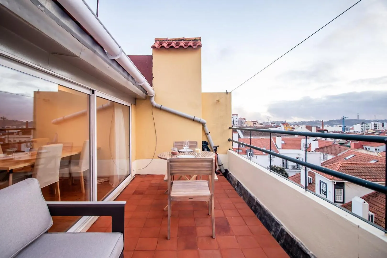 Charming 1Br With Terrace Views Of Bridge | By Airnest Apartment Lisbon 0*,